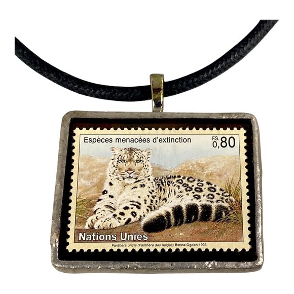 VTG Choker Necklace 14" Pendant UN 1993 Snow Leopard Stamp Cord Y2K Indie Boho - Picture 3 of 16